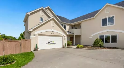 Article 88 : Trouver la porte de garage idéale : nos conseils pour un projet réussi